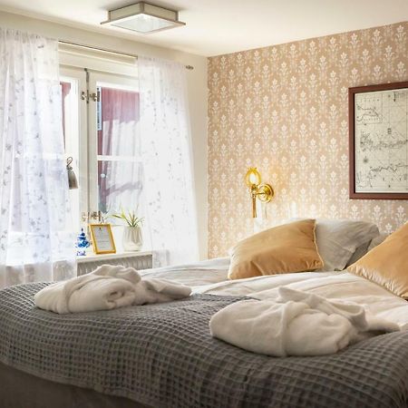 Fregatten Bed & Breakfast Карлскруна Екстер'єр фото