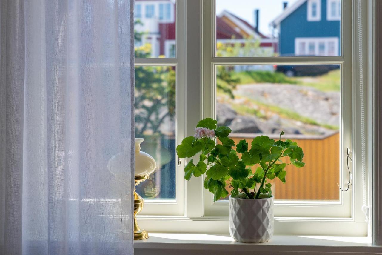 Fregatten Bed & Breakfast Карлскруна Екстер'єр фото