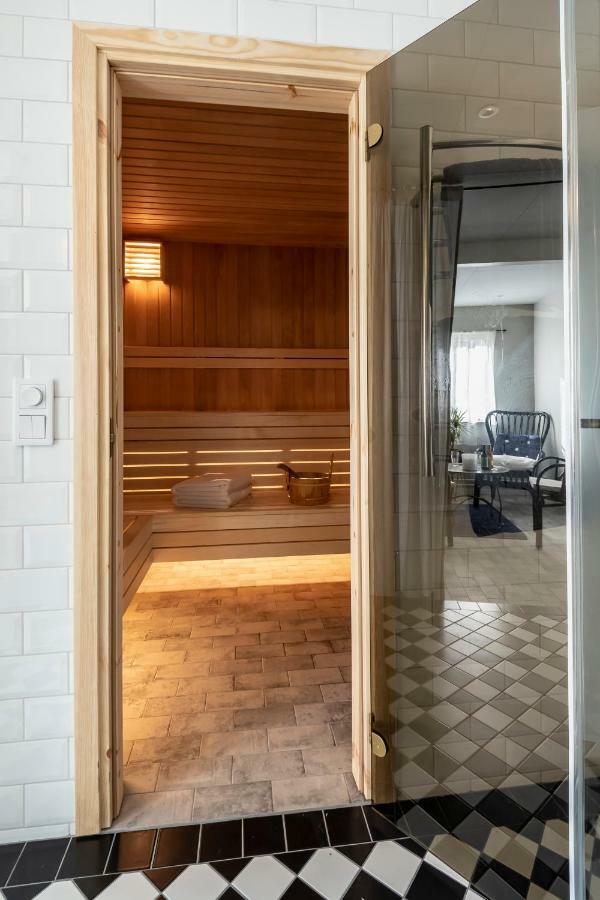 Fregatten Bed & Breakfast Карлскруна Екстер'єр фото